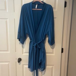 Women’s Cacique Kimono Robe Blue With Lace Trim and Pockets 22/24 NWOT